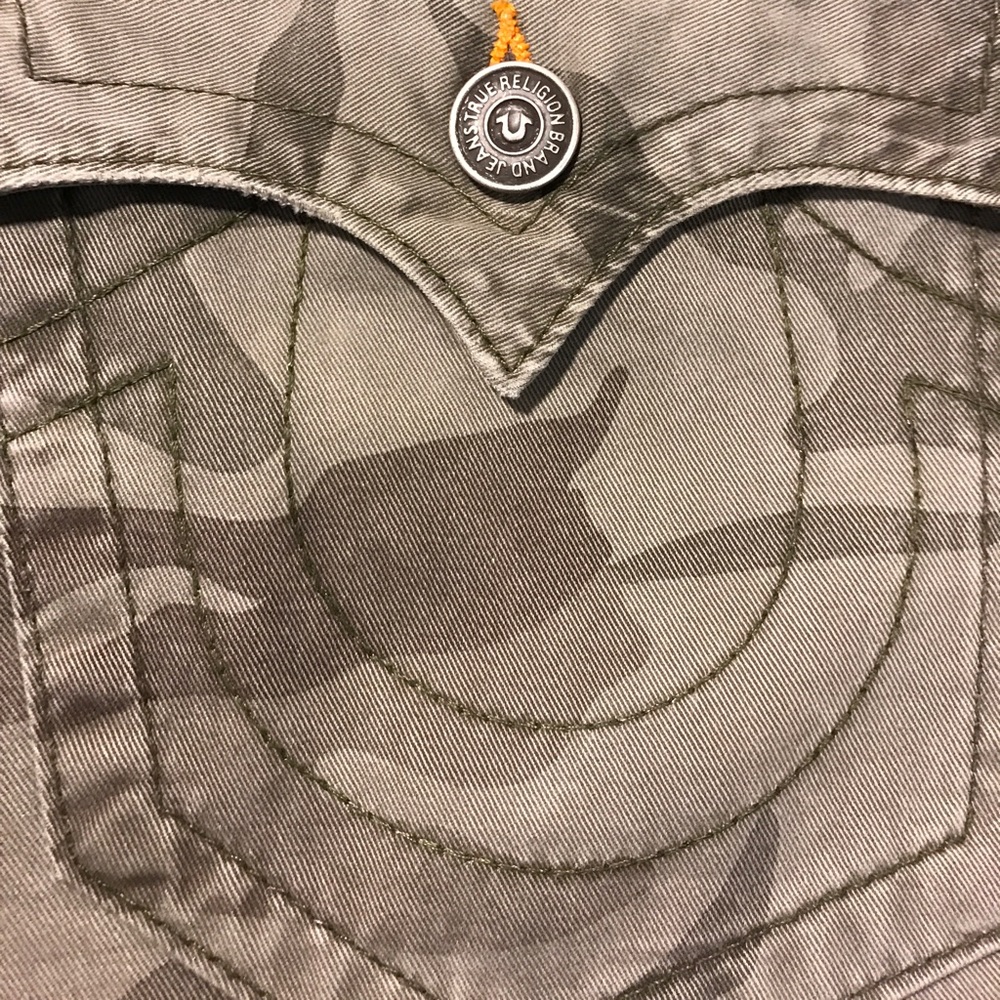 Camouflage True Religion